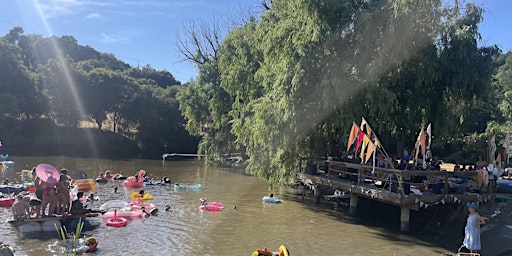 Hauptbild für FLOATOPIA