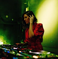 Imagen principal de LIVE DJ + Vinyasa Flow