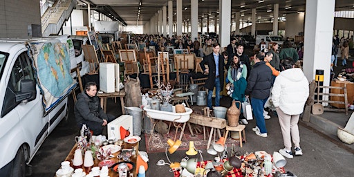 The Giant London Flea Market  primärbild