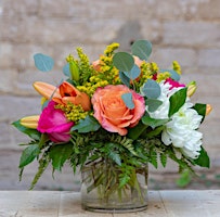 Immagine principale di Spring Flower Arranging with Steel Magnolias Floral 