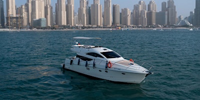Imagen principal de 2-6 Hour Yacht Rental - Mendez Verone 60ft 2023 Yacht Rental - Dubai