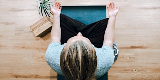 Primaire afbeelding van Monday Morning Meditation: Cultivating Mindfulness & Connection