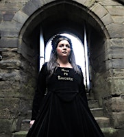 Lesley Smith portrays Anne Boleyn  primärbild