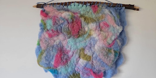 Immagine principale di Make a felted masterpiece!  Holiday workshop 2 April. Ages 8+ 