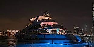 The night of music and dining events at the yacht is extremely exciting  primärbild