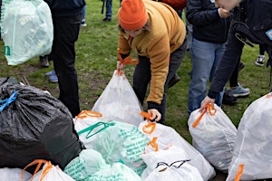 Trash People of Logan Square x The Dill Pickle: Community Clean Up!  primärbild