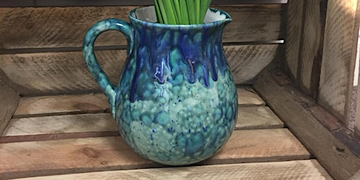 Imagem principal do evento Ceramic drip glaze jugs