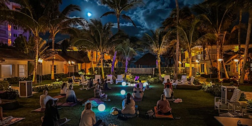 Imagem principal de Full Moon Candlelit Yin & Sound Bath