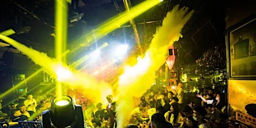 Imagem principal de A happy nightclub concert