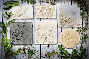 Green Thumbs:  Botanical Plaster Cast Tiles with Flowers  primärbild