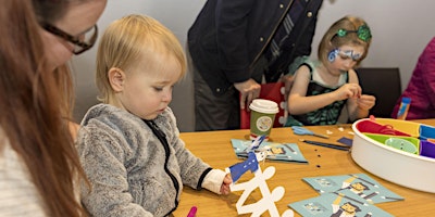 Imagen principal de Winter Themed Peg Magnets: Winter School Holidays at the Eureka Centre.