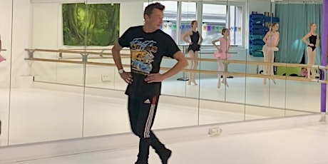 Primaire afbeelding van CLASSICAL BALLET MASTER CLASS with the world-renowned MICHAEL REVIE
