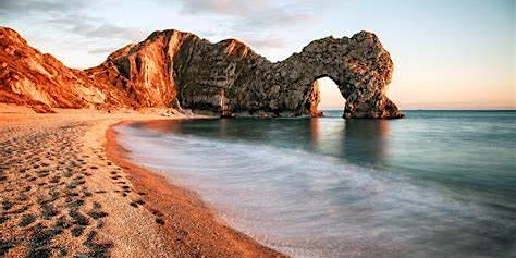 Immagine principale di Day Trip Via Coach to Dorset - Swanage & Visit Lulworth Cove & Durdle Door 