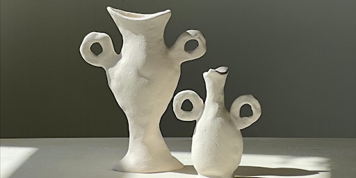 Immagine principale di Intro to Pottery - Bud Vase - Ceramic Pottery Class 