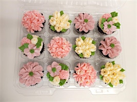 Immagine principale di Cupcake Decorating - Florals! at The Vineyard at Hershey 