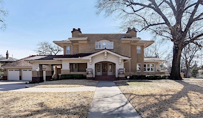 Imagem principal de TFA Distinctive Dwellings: The Moore- Flannagan Estate in Maple Ridge