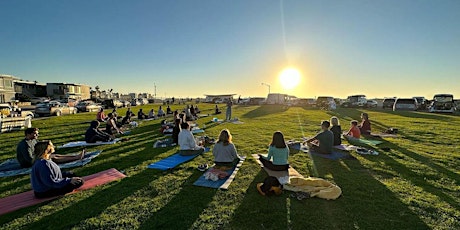 Fizz & Flow: Yoga & Live Music in the park