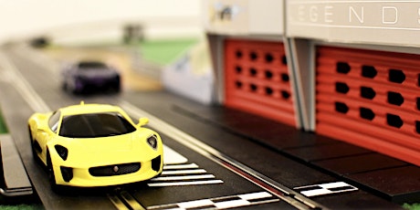 Scalextric Gwyliau Y Pass (Oed 7+) / Easter Holiday Scalextric (Age 7+)