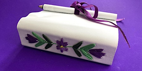 Immagine principale di HERITAGE - Embroidered spine journal - ONLINE Bookbinding workshop 