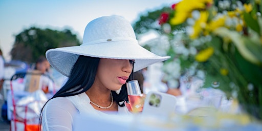 Brooklyn  Popup - Soirée Dans Le Parc - A Chic  All-White Dinner Party primary image