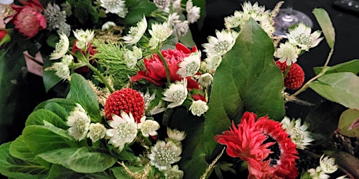 Imagem principal do evento Holiday Flower Arranging Workshop at Escada 12-18-24