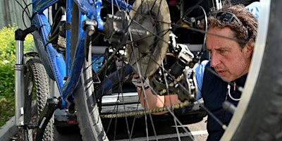 Primaire afbeelding van FREE Dr Bike Surgery outside St Eligius Church, Arborfield