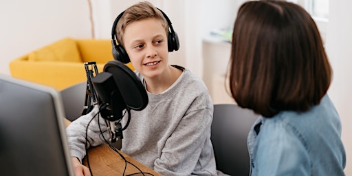 Hauptbild für Autumn school holidays: Podcasting workshop