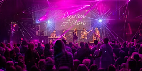 Laura Aston and her LA Band live in Liverpool