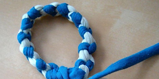 DIY Friendship bracelet with WasteWise primary image