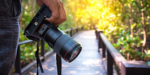 Imagem principal de Henry's Kanata Photo Walk at  Bate Island