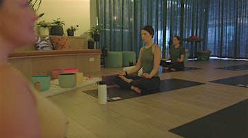 Imagem principal de Lunchtime Yin Yoga Flow