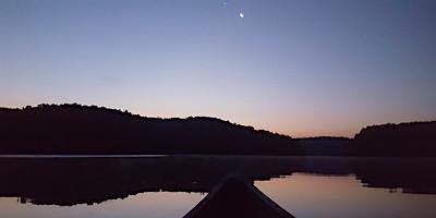 Moonlight Canoe Tour  primärbild