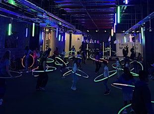 LED HAPPY HULA HOOPING