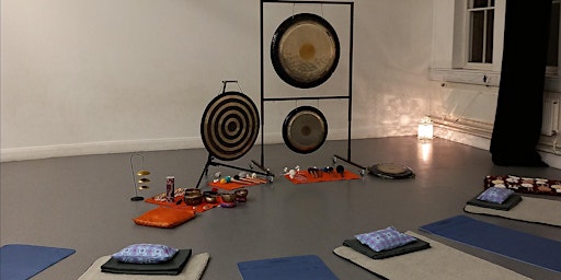 Flower Full moon Gong Bath in Leamington primary image