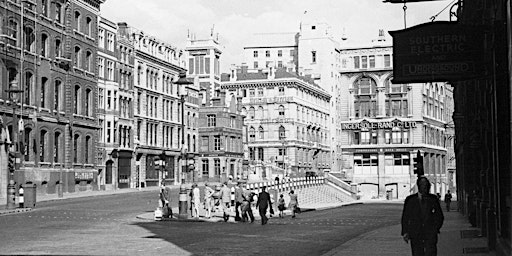 Imagem principal de The Lost Landscape and Transformation of Puddle Dock and Thames Street