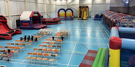 Imagem principal do evento Indoor Inflatable Fun Day - Barkingsport House - RM8 2JR.