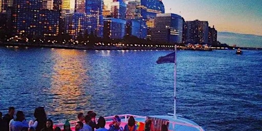 Imagem principal de New York Reggaeton Spring Sunset Yacht Party Cruise Pier 36 only 10$