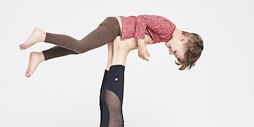 Primaire afbeelding van Family Yoga with One Down Dog