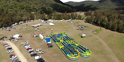 Immagine principale di Biggest Inflatable family adventure! Tuff Nutterz Glenworth Valley 