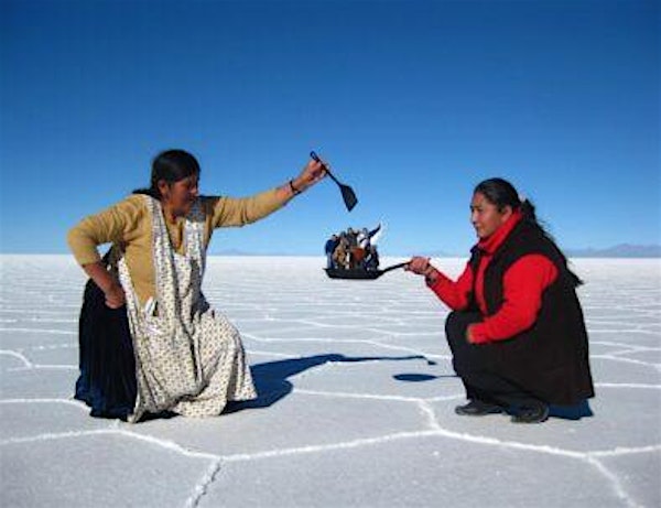 VIP 3 DAYS IN THE UYUNI SALT FLAT AND COLORED LAGOONS AND CHILE