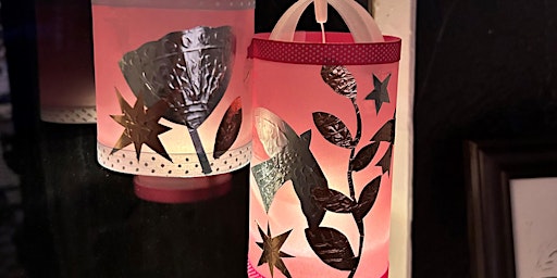 Image principale de Hanging Christmas Paper Lanterns Workshop