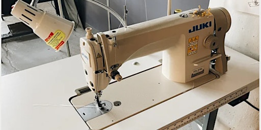 Basic Use and Safety: Sewing Machine  primärbild