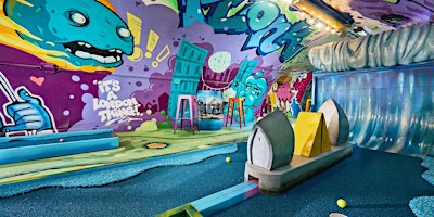 Immagine principale di Crazy Golf Singles Party  @ Plonk, Borough (Age: 25-40) 