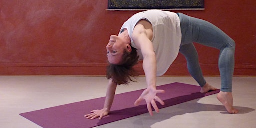Cours Vinayasa Yoga avec Céline : Prix dans la description  primärbild