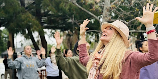 Imagem principal do evento Sun Salutations and Sounds (Yoga + Pranayama Picnic)