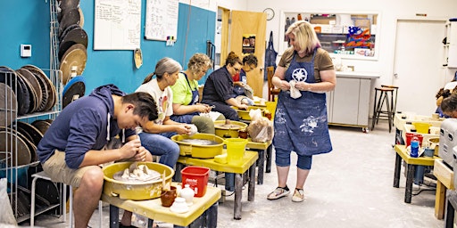 Hauptbild für Tuesday Night Pottery: All Levels