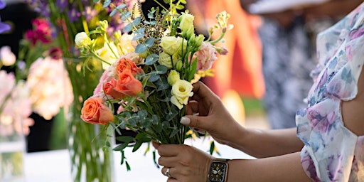 Imagem principal de Mother's Day Floral Design Workshop