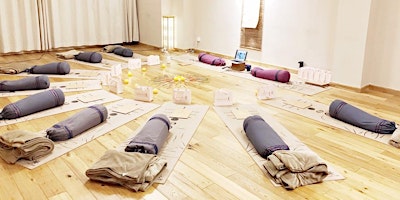 Primaire afbeelding van Yoga Avec Moi's Workshop Series: Seven Valleys & Yogic Chakras