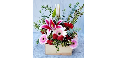 Imagen principal de SOLD OUT! Mother's Day! Rocky Pond Winery, Woodinville- Floral Centerpiece