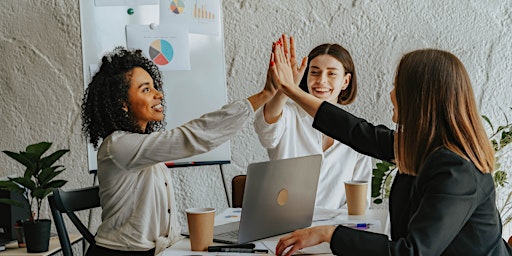 Immagine principale di She Works: Women's Co- Working Night 